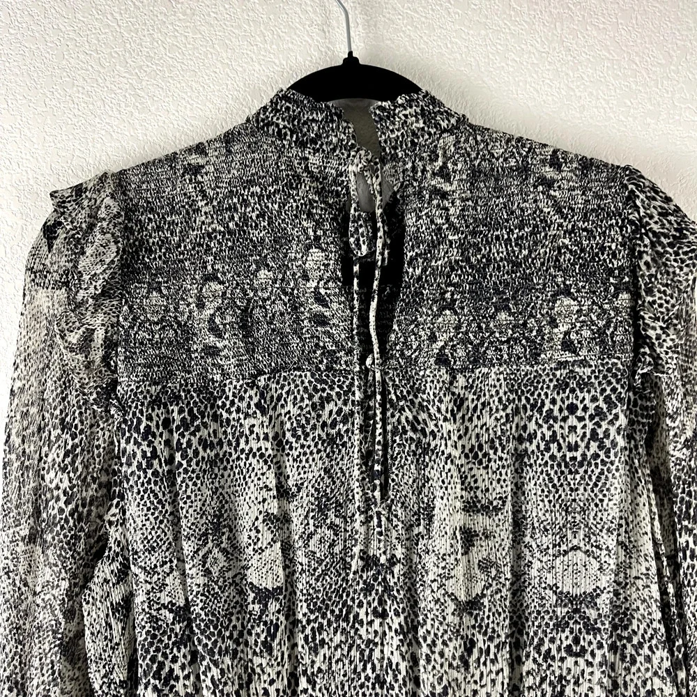 Free People RomaTop Womens Medium Snake Print‎ Smocked Sheer Puff Sleeve Ruffle